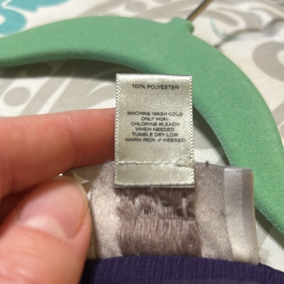 LOFT size M purple three quarter sleeve blouse - Picture 4 of 4